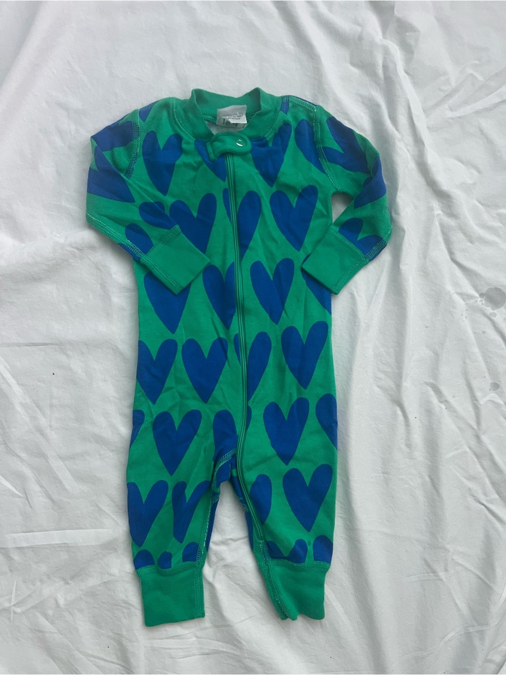 Hanna Andersson Green Footed Heart One-Piece with Blue Hearts